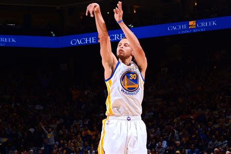 Stephen Curry Sets NBA Single-Season 3-Point Record: Highlights and ...