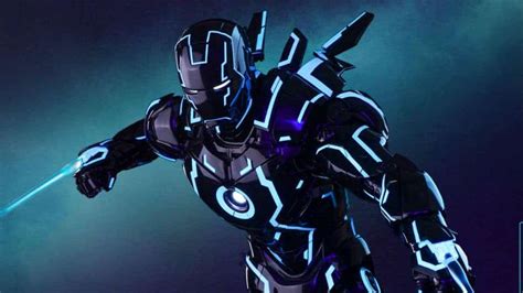 TRON-Style Iron Man Makes a Glowing Hot Toys Convention Exclusive - Nerdist