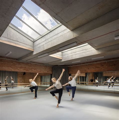 Tim Ronalds Architects complete Royal Central School of Speech and Drama in London