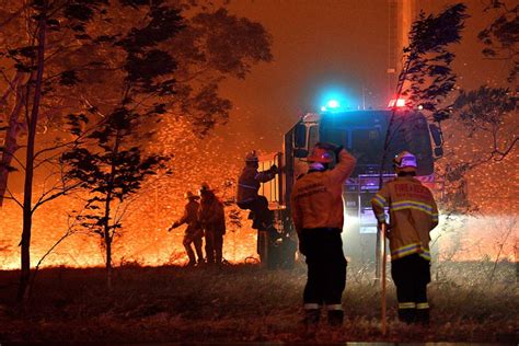 Wildfires rage through parts of Australia - ABC News