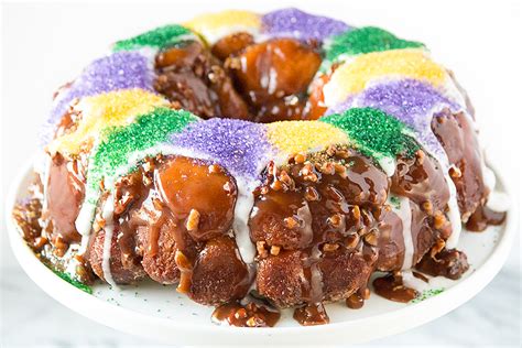 pecan praline king cake monkey bread - Bake Love Give