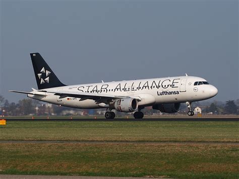 Lufthansa Fleet Airbus A320-200 Details and Pictures