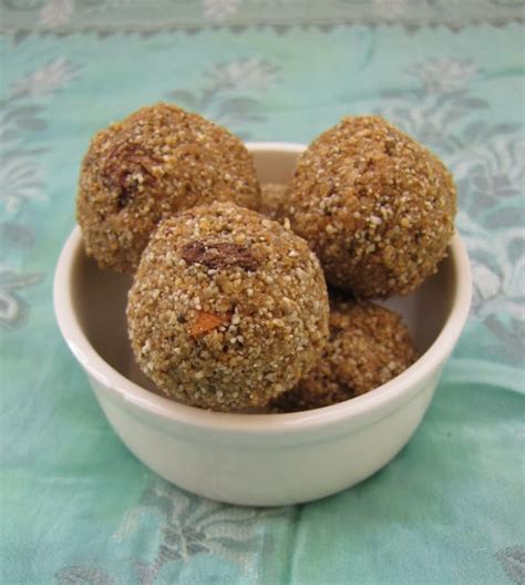 Super Yummy Recipes: South Indian Delight Pearl Millet Laddu / Kambu Laddu