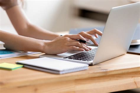 Online Courses Are a Great Option for Students - But They Shouldn’t Be Mandatory - SavvyMom