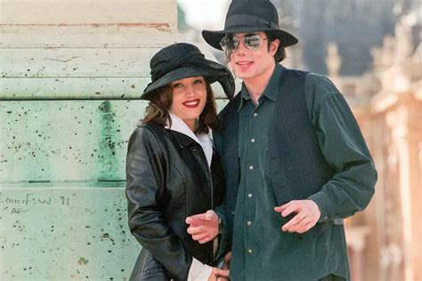 “I had squeezed it so hard”: Lisa Marie Presley Hated Michael Jackson’s ...