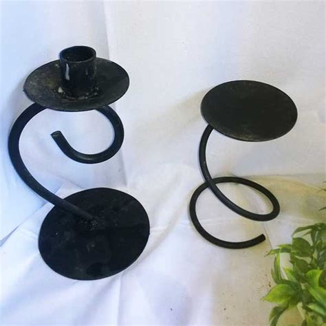 Metal stand – 1 Candle Holder | Decor World