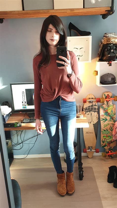 Casual outfit : r/crossdressing