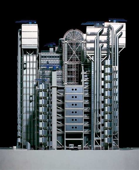 Architecture Classics: Lloyd's of London Building / Richard Rogers | ArchDaily