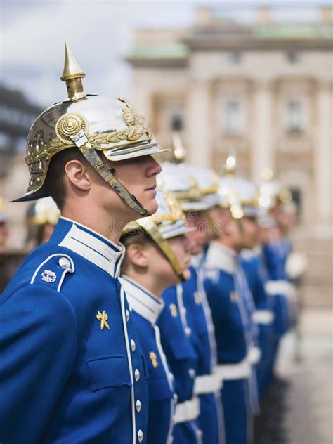 Swedish Royal Guard at the Royal Palace Square Editorial Photo - Image of palace, europe: 27234046