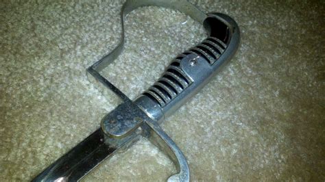 Is this a WW2 German Sword?