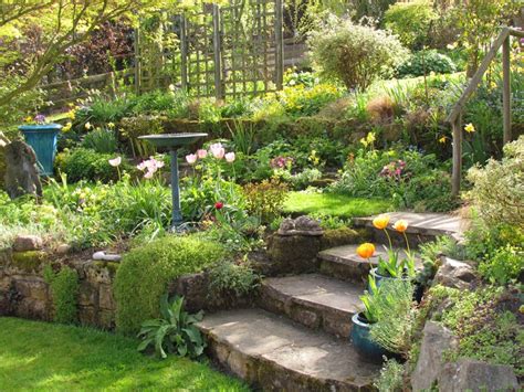 Gardening on Slopes | ongardening.com