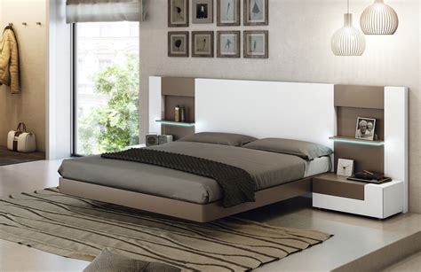 Fashionable Quality Luxury Platform Bed San Diego California Gracia-Sabate-214