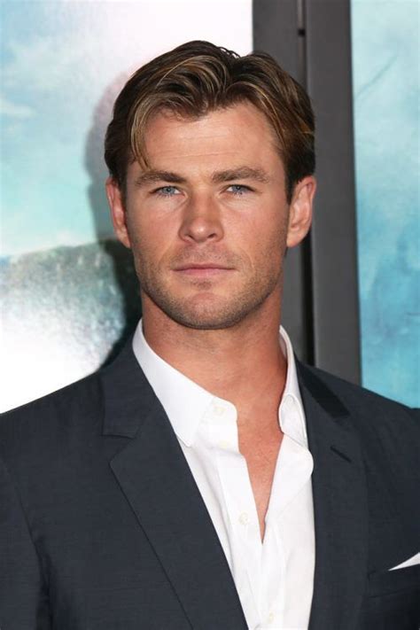 How To Get Chris Hemsworth Thor Ragnarok Haircut | MensHaircuts.com