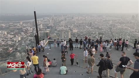 Glass Skywalk Opens In Bangkok - YouTube