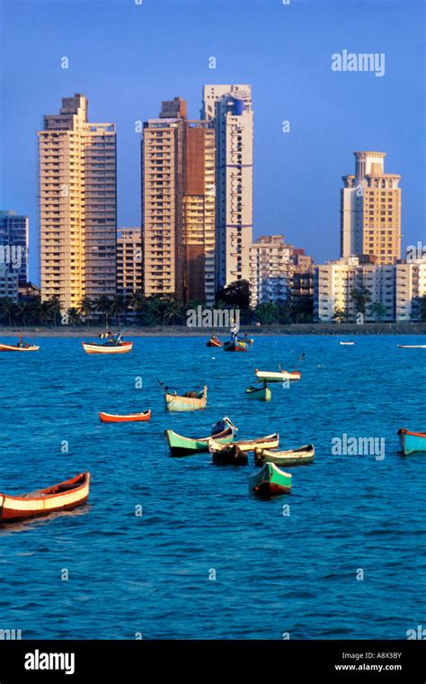 Prabhadevi mumbai india hi-res stock photography and images - Alamy