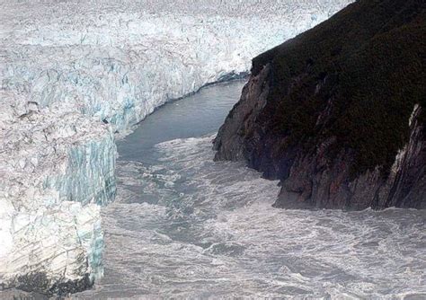 Glacial Lake Outburst Floods (GLOFs) - AntarcticGlaciers.org