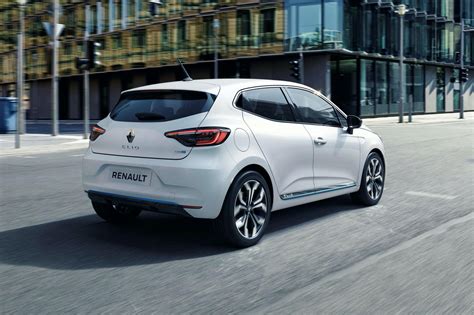 Renault Details New Clio Hybrid, Captur Plug-In Hybrid With E-Tech ...