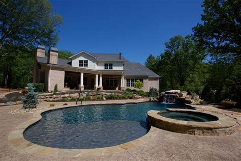 Hot Springs Pools & Spas | Your #1 Pool Builders & Hot Tub Installation