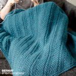 Bernat Hiberknit Knit Blanket Free Pattern - Knitting Bee