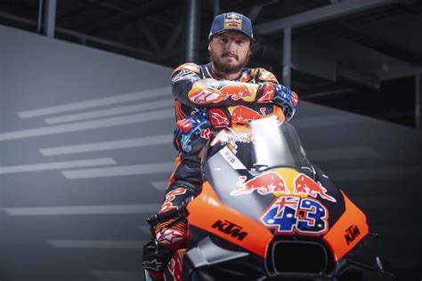 KTM REVEALS 2023 MOTOGP TEAM - JUST BIKES