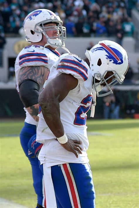 Richie Incognito Accused of Using Racial Slurs in Game - The New York Times