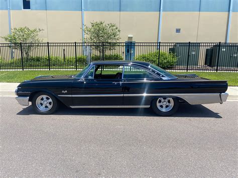 1961 Ford Galaxie Starliner | Adventure Classic Cars Inc.