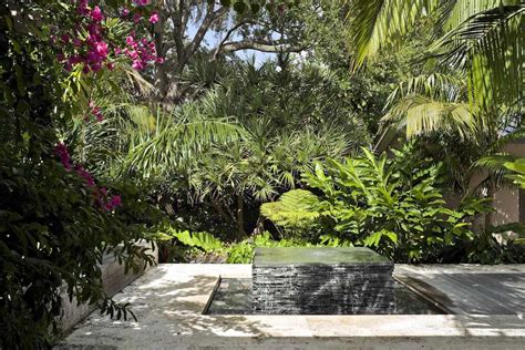 Tropical Garden and Landscape Design