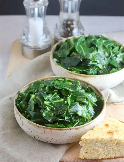 Healthy Southern Collard Greens Recipe | gritsandpinecones.com