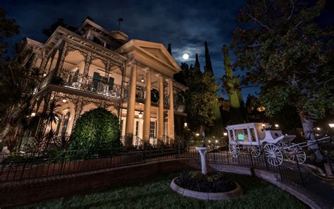 Disneyland Has Revealed Frightful Additions To The Haunted Mansion—And ...