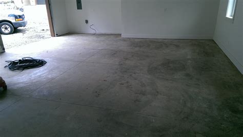 Case Study: New Garage Floor Coating for a Local Home