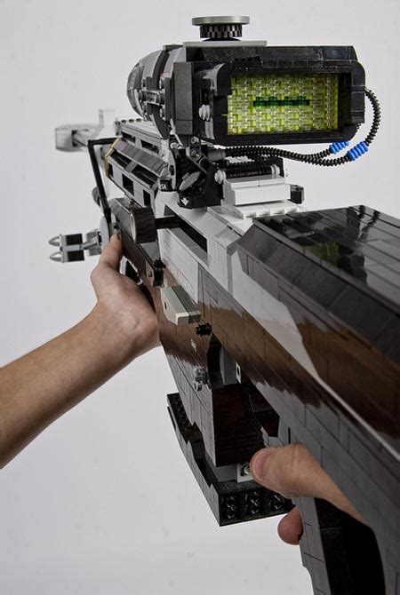 Life-Sized Halo Sniper Rifle Built with LEGO Bricks | Gadgetsin