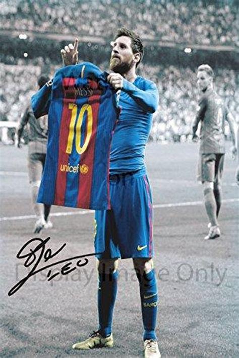 Lionel Messi Autograph Replica Poster Barcelona Jersey Pose | Etsy