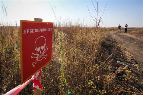 There are now more land mines in Ukraine than almost anywhere else on the planet - Vox