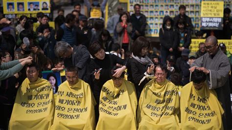 Sewol ferry disaster: One year on families want answers | CNN