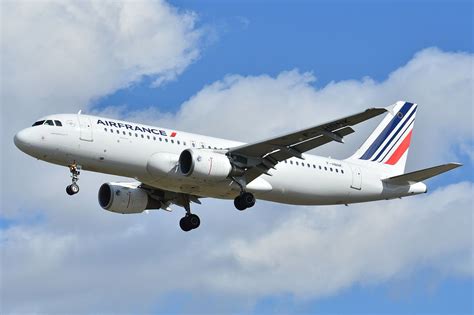 Air France Flight 296Q: How A 1988 Flypast Involving A Brand-New Airbus A320 Ended In Tragedy