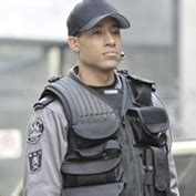 We Got The Solution! A Flashpoint Blog: Flashpoint in a Flash: Season 3 Episode 1: One Wrong Move