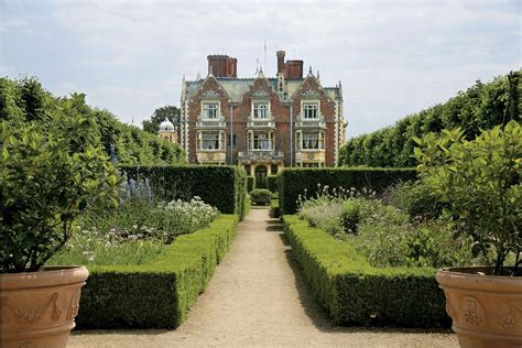 Sandringham House, Museum & Gardens on AboutBritain.com