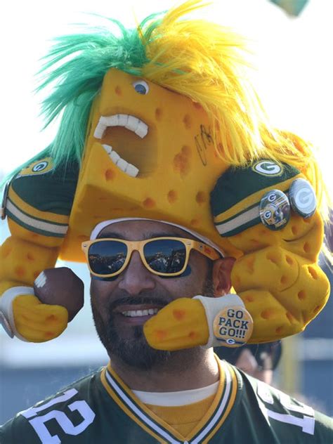 Calling all cheeseheads: Packers Project wants your stories