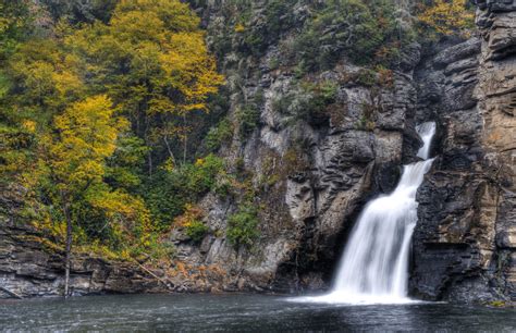 10 Gorgeous Waterfalls Near Boone NC (+Map)