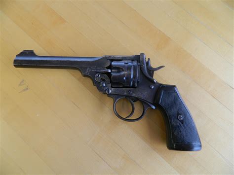 Webley 1915 MK VI .455 Revolver