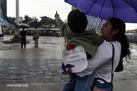 Photo Essay: Outrage over the Murder of Protest Singer Facundo Cabral - Upside Down World