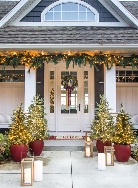 Front Porch Christmas Decorations - The Lilypad Cottage