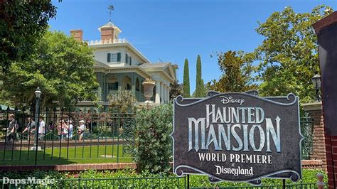 Haunted Mansion Ride Through on Day of World Premiere of Haunted Mansion at Disneyland 4K - YouTube