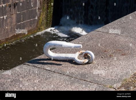 Hook detail on the Forth and Clyde Canal at Maryhill, Glasgow, Scotland ...