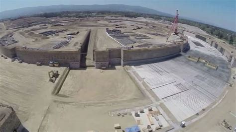 Drone flight captures footage of construction of Apple's second campus in Cupertino - ABC13 Houston