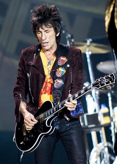 Rolling Stones – Ronnie Wood (15/28) – Die Stones auf ihrer -vermutlich - letzten Tour. – laut ...