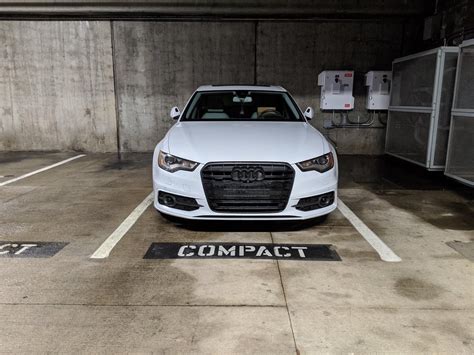 Which grill looks better, all black or grey : r/Audi