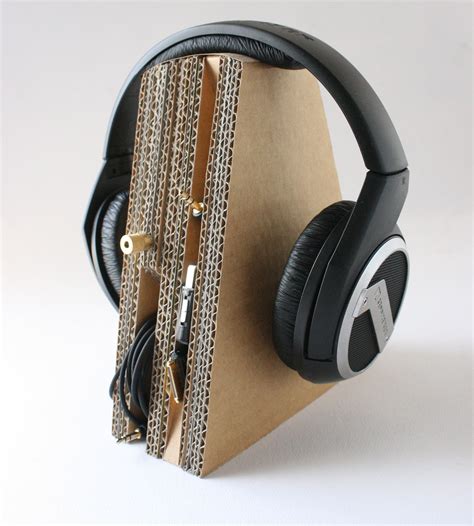 Diy headphones, Diy headphone stand, Headphone stands