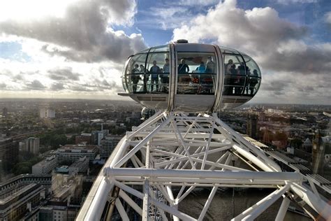 A trip on the London Eye - for the best views in London | the adventures of MNMs