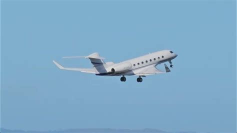 Gulfstream G650 Takeoff Auckland Airport - YouTube